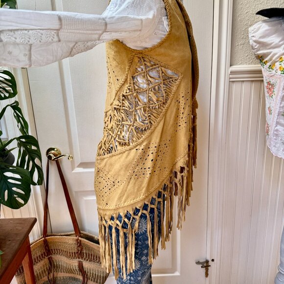 Mahiya Nomad Vest Tan Suede NWT SOLD OUT - Picture 7 of 11